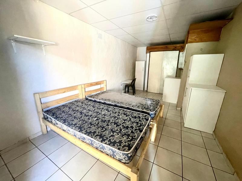 To Let 10 Bedroom Property for Rent in Bult West North West